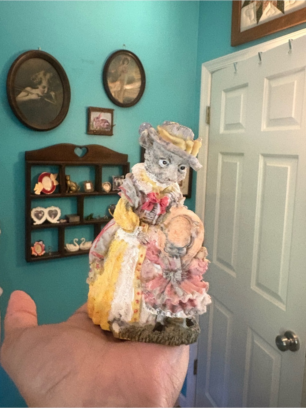 Vintage 1994 Victorian Collection Cat Trinket Figurine 🐱✨